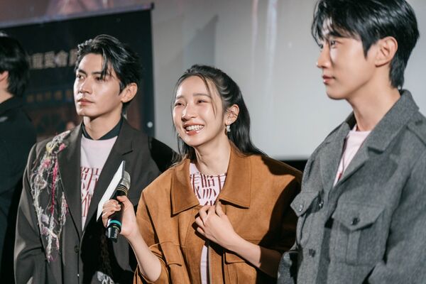 ▲《那張照片裡的我們》宋柏緯(左起)、李沐、振永現身包場映後，分享拍攝幕後花絮。（圖／瀚草文創GrX STUDIO提供）