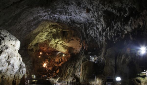 ▲▼秋芳洞。（圖／翻攝自美禰市觀光協會官網）