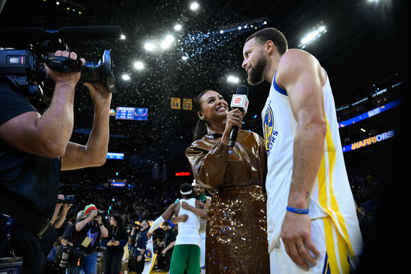 ▲▼勇士獨行俠聖誕大戰，柯瑞、佛拉格、戴維斯、湯普森。（圖／路透）