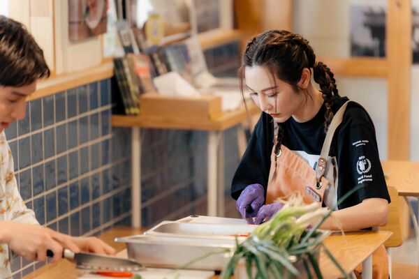 ▲節目邀請到剛出爐的金鐘獎最佳女配角曾莞婷大駕光臨。（圖／好看娛樂）