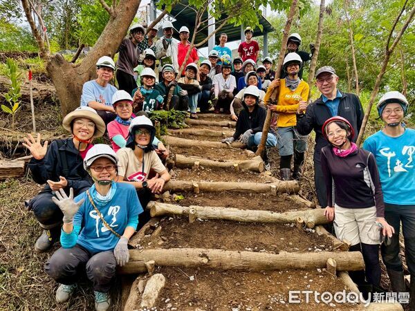 ▲嘉明湖國家步道降下瑞雪。（圖／記者楊晨東翻攝）