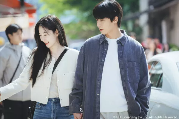 ▲▼訪／《京道》朴敘俊裸上身腹肌超養眼！元志安：想立刻出發台灣玩。（圖／Hami Video提供）