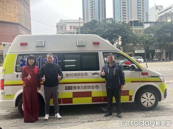▲▼愛爾麗集團捐贈救護車，提升台中醫療量能。（圖／台中消防局提供，下同）