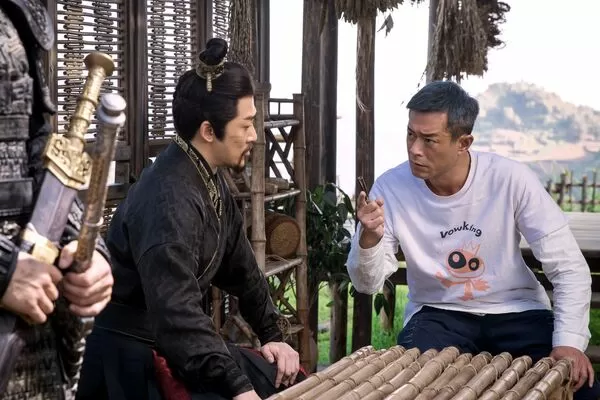 ▲《尋秦記》林峯、古天樂、宣萱、郭羨妮、朱鑑然、騰麗名。（圖／華映娛樂提供）