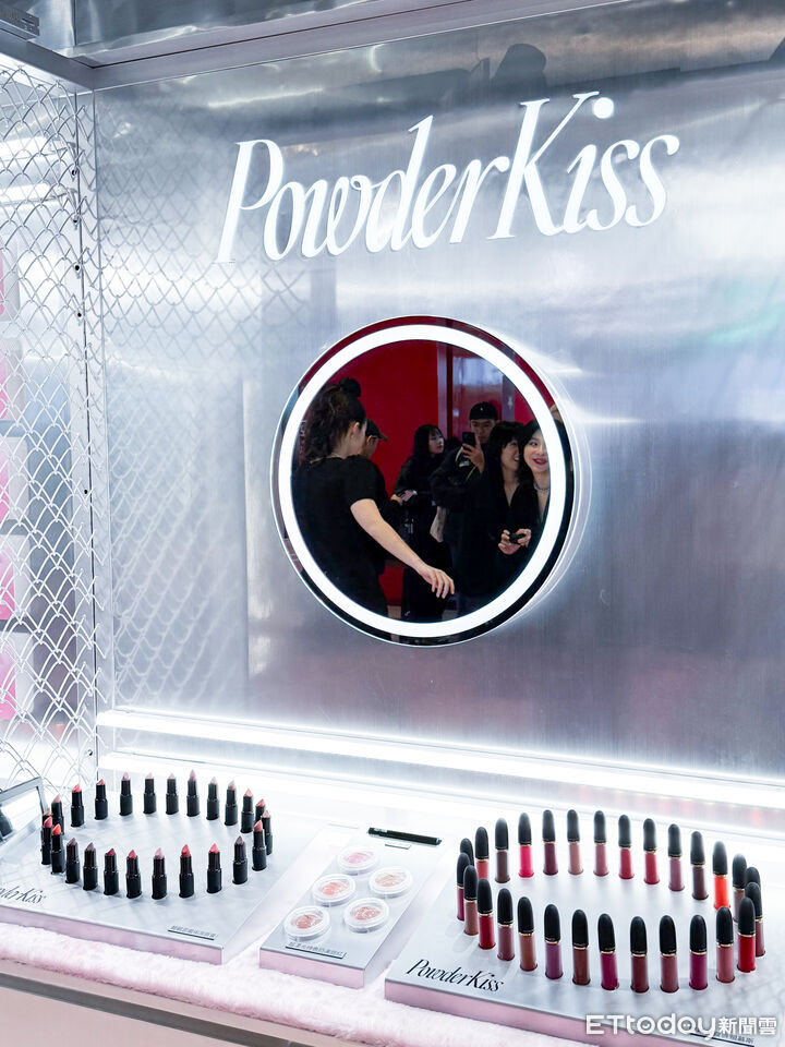 M.A.C,彩妝,快閃店,1028,唇膏,霧面唇彩,唇彩,。（圖／記者李薇攝、品牌提供）