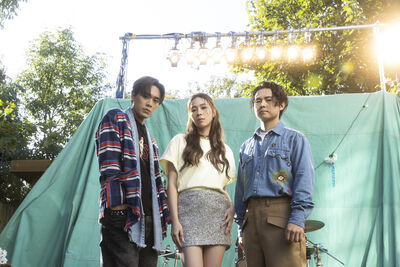 告五人化身「紅娘」　倫敦見證異國戀情CP超浪漫