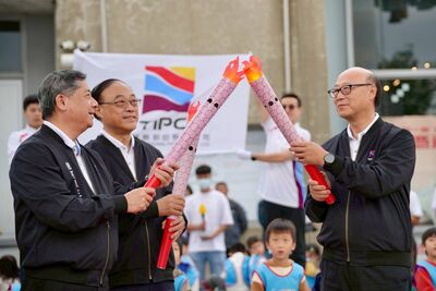 高雄港建港117週年暨港務家庭日系列活動　手作、捐發票公益等