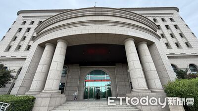 新竹峨眉鄉代主席「涉詐議事運作費」聲押！　檢查扣大量不法收據