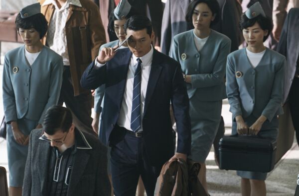 ▲▼▲▼玄彬黑化還是帥！《韓國製造》首集精彩劫機　網暴動：這反派我可以。（圖／Disney+提供）