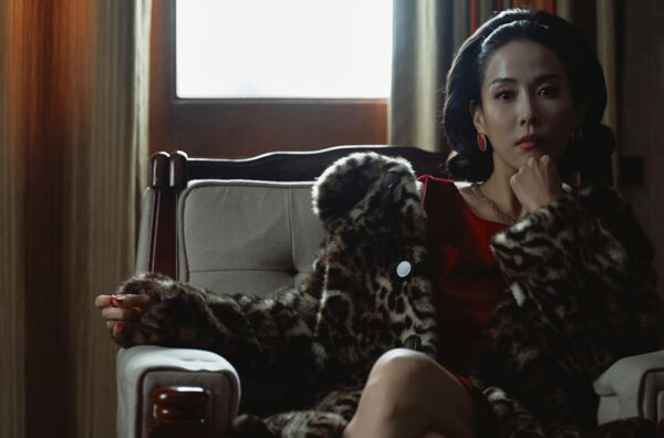 ▲▼▲▼玄彬黑化還是帥！《韓國製造》首集精彩劫機　網暴動：這反派我可以。（圖／Disney+提供）