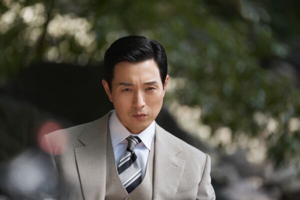 ▲▼▲▼玄彬黑化還是帥！《韓國製造》首集精彩劫機　網暴動：這反派我可以。（圖／Disney+提供）