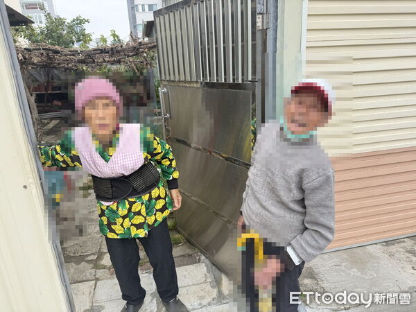 ▲▼  老翁疑似失智迷路 中莊警即時救援護送返家  。（圖／水上分局提供）