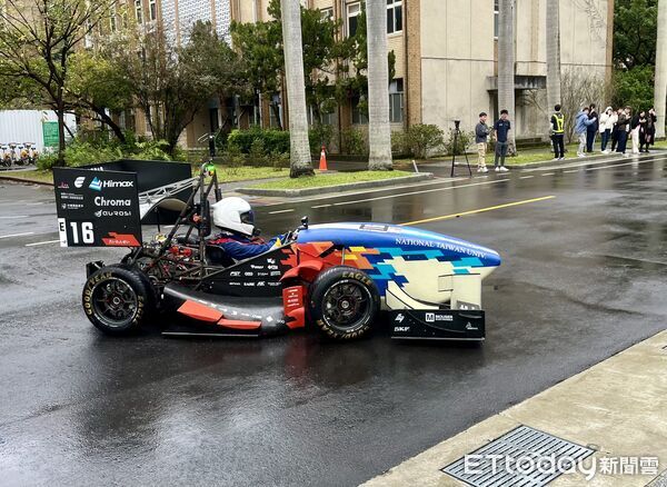 ▲▼台大賽車隊七年磨一劍，今年首度在日本名古屋的學生方程式聯賽達成全項目完賽的新里程碑。（圖／記者許敏溶攝）