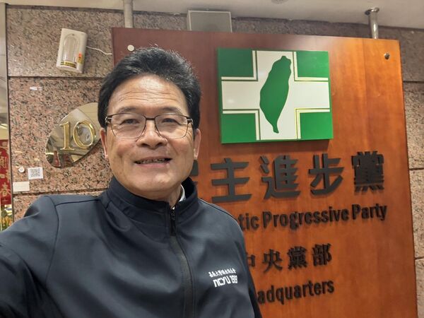 ▲邱建富認為初選民調不公。（圖／翻攝自邱建富臉書）