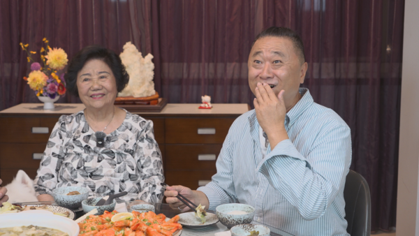 ▲▼ 邰智源受邀上羅時豐YT節目。（圖／大牛比較攬提供）