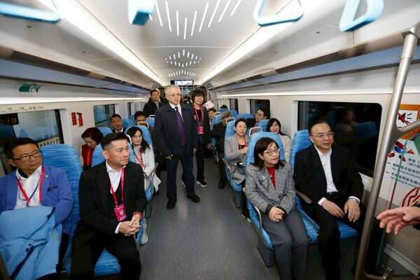 ▲▼台北市副市長林奕華一行參訪上海市域機場聯絡線。（圖／北市府提供）