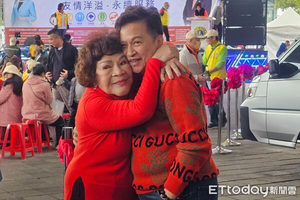 ▲88歲「阿姑」周遊與老公李朝永27日現身圓山花博公園，出席國際獅子會公益嘉年華。（圖／記者蕭采薇攝）