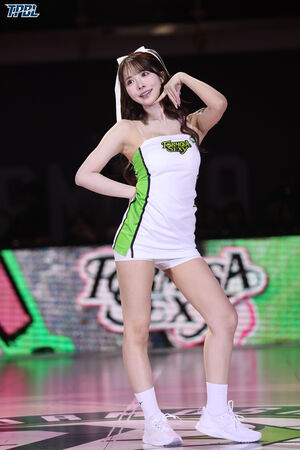 ▲福爾摩沙夢想家日籍啦啦隊三上悠亞27日在主場迎來應援首秀。（圖／TPBL提供）