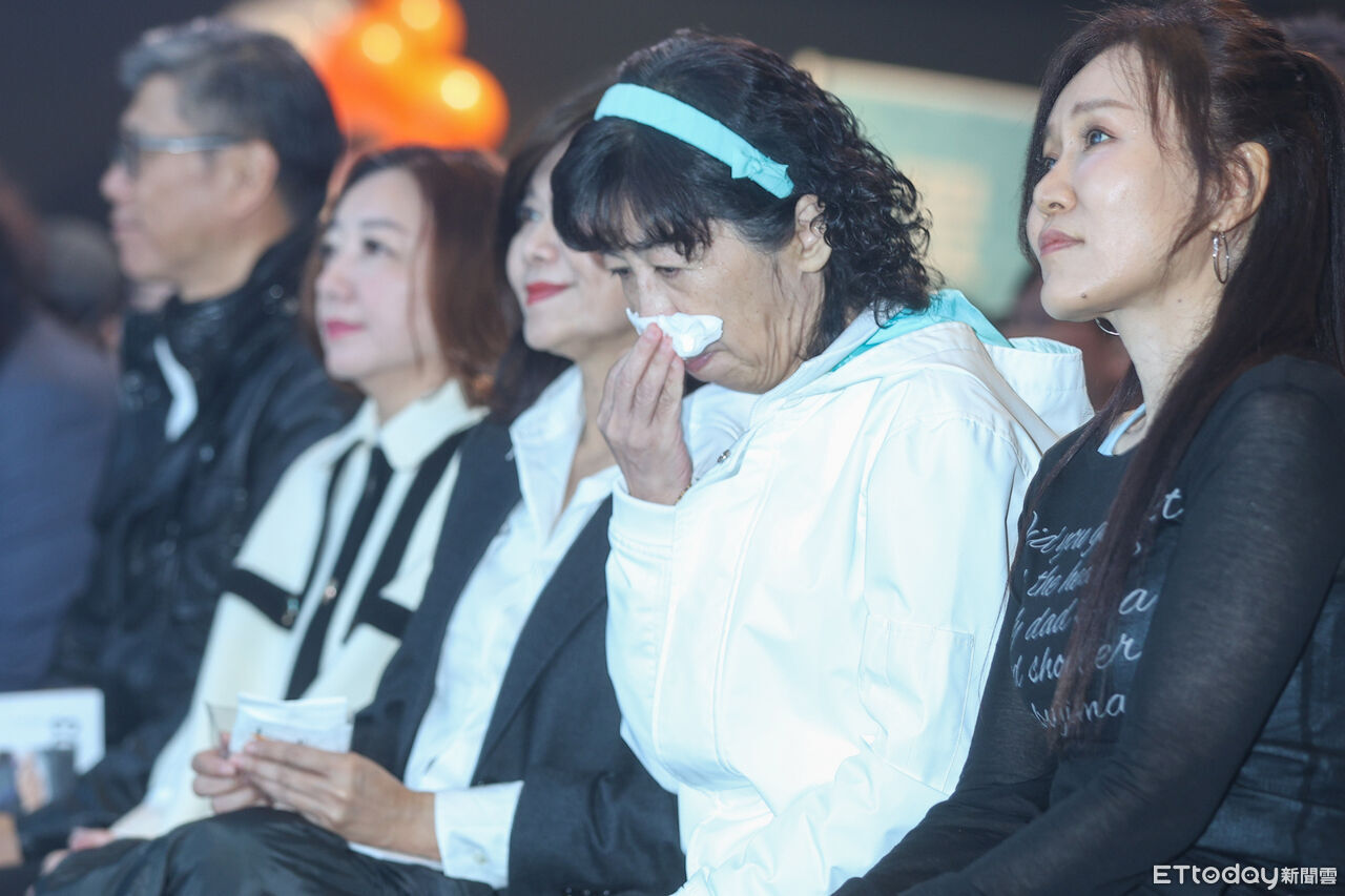 柯文哲法庭影音公開 陳佩琪:青鳥找到證據「隨便指名跳樓、自焚」