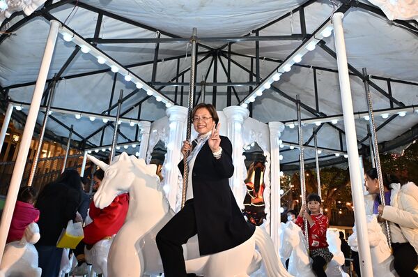 ▲為期65天的彰化月影燈季今晚開燈現場湧入6萬人到場。（圖／縣府提供，以下同）