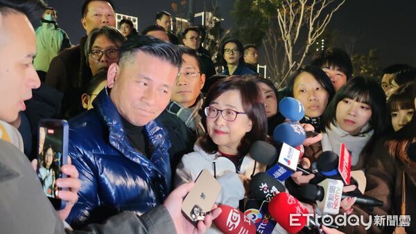 ▲▼台北市副市長林奕華一行晚間參訪上海徐匯濱江一帶。20251227（圖／記者陳煥丞攝）