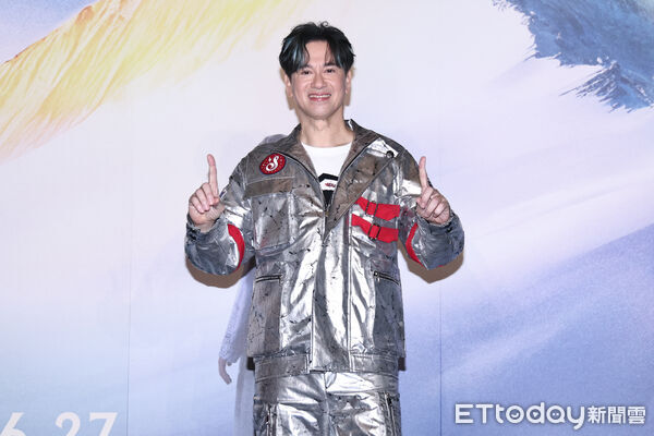 ▲▼  李聖傑慶功聯訪一度中斷。（圖／記者黃克翔攝）