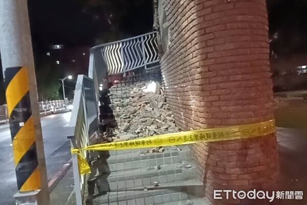 ▲▼7.0強震發生以後，宏匯廣場前的斑馬線路面出現龜裂。（圖／記者陳以昇翻攝）