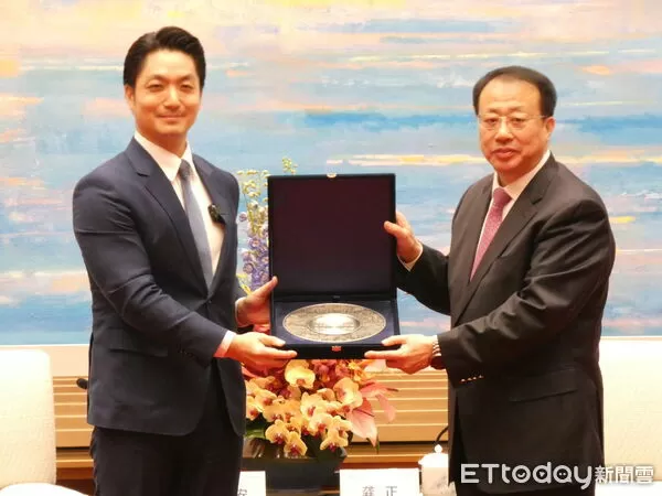 ▲▼2025雙城論壇，台北市長蔣萬安與上海市長龔正在上海會見。（圖／記者陳冠宇攝）