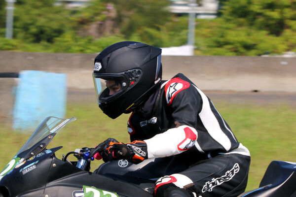 ▲王君豪圓夢參加重機課程。（圖／王君豪提供）