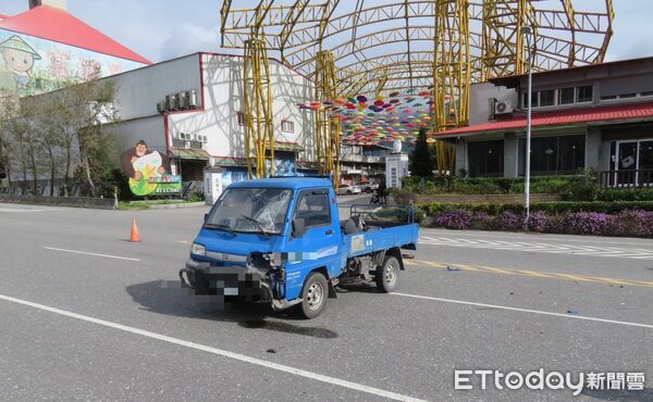 ▲▼             花蓮台9線一名婦人遭貨車撞噴，傷重不治。（圖／記者王兆麟翻攝）