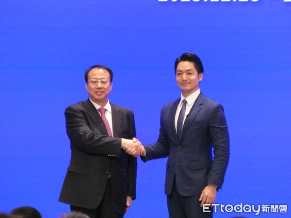 ▲▼2025雙城論壇主論壇，台北市長蔣萬安與上海市長龔正見證兩市簽署MOU。（圖／記者陳冠宇攝）