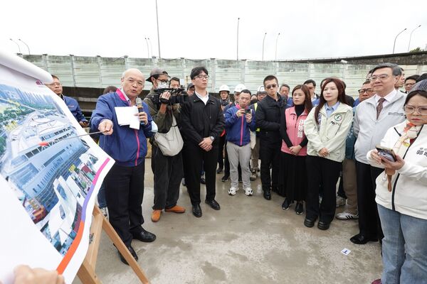 ▲▼行政院長卓榮泰、秘書長張惇涵和民進黨立委吳沛憶、農業部長陳駿季今（28日）共同赴果菜市場訪視。（圖／立委吳沛憶國會辦公室提供）