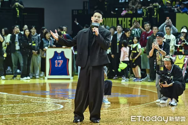 ▲▼林書豪球衣引退儀式。（圖／記者李毓康攝）