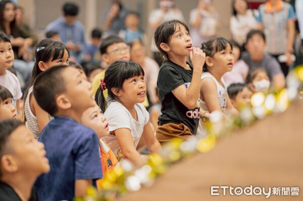 ▲▼花蓮縣全面提升生養補助，讓青年家庭「敢生好養安心」。（圖／花蓮縣政府提供，下同）