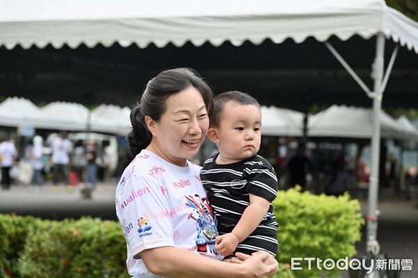 ▲▼花蓮縣全面提升生養補助，讓青年家庭「敢生好養安心」。（圖／花蓮縣政府提供，下同）