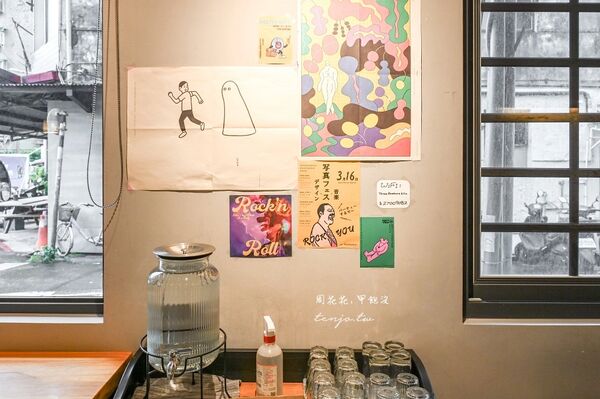 ▲▼大安站開到晚上11點深夜咖啡店。（圖／部落客周花花提供）