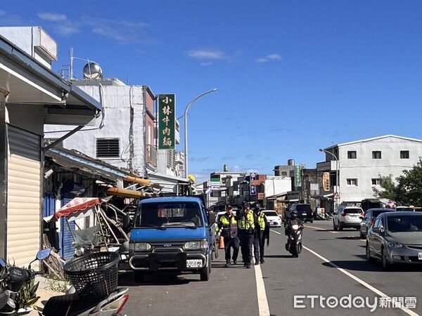 ▲成功分局全面提升人潮熱區警戒。（圖／記者楊晨東翻攝）