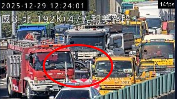 ▲國道三號南下192公里和美路段車禍，釀成1人命危。（圖／記者唐詠絮翻攝）