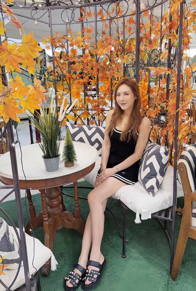 ▲▼吳申梅〈外家〉MV上線兩週破百萬點閱。（圖／喜上梅梢娛樂提供）