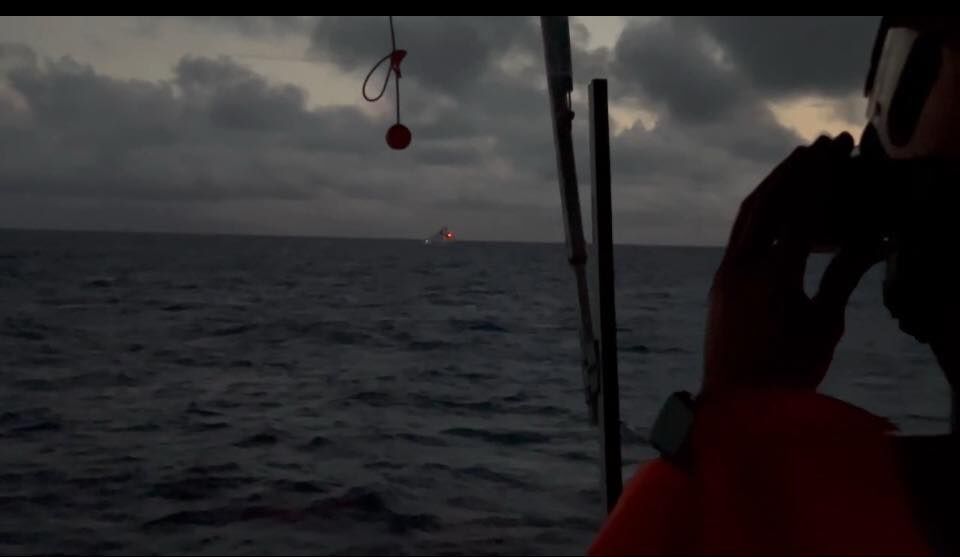 ▲海巡桃園艦7度廣播驅離中國海警船。（圖／翻攝自Facebook／管碧玲）