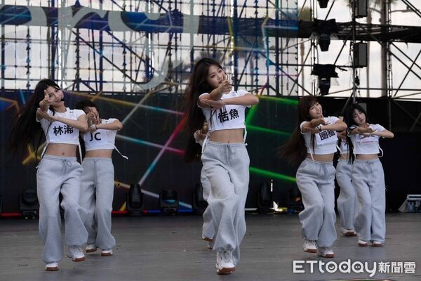 ▲▼2026高雄跨年總攻略！17組夢幻卡司　「3階段交管」捷運延後收班。（圖／記者賴文萱翻攝）