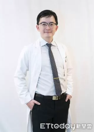 ▲▼   嘉義長庚研究揭開鼻竇炎細菌新樣貌 助攻精準抗生素治療，嘉義長庚耳鼻喉科 張耕閤醫師  。（圖／嘉義長庚提供）