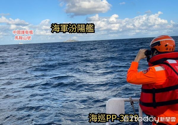 ▲台海巡署艦艇與中國海警艦隊對峙全程監控。（圖／記者張君豪翻攝）