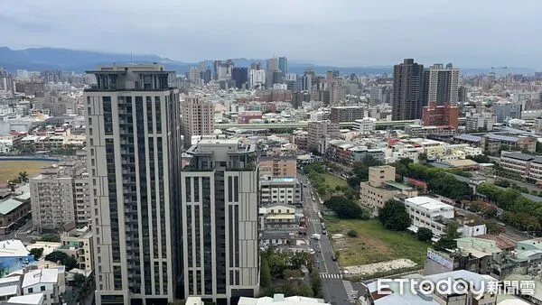 ▲▼ 西屯,市區,西屯鳥瞰,四期,文心路,河南路,房市            。（圖／記者陳筱惠攝）