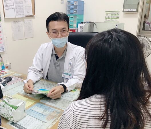 ▲▼林岱岳醫師表示，孩子的行為與大腦前額葉的發育進程密切相關。（圖／大千綜合醫院提供）