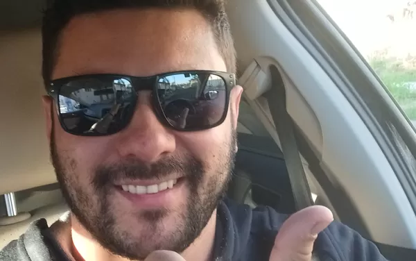 參加吃西瓜挑戰　四寶爸「突在妻面前噎死」家屬控工作人員失職。（圖／翻攝自Facebook）