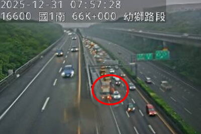 快訊／上班快改道！　國1追撞塞爆