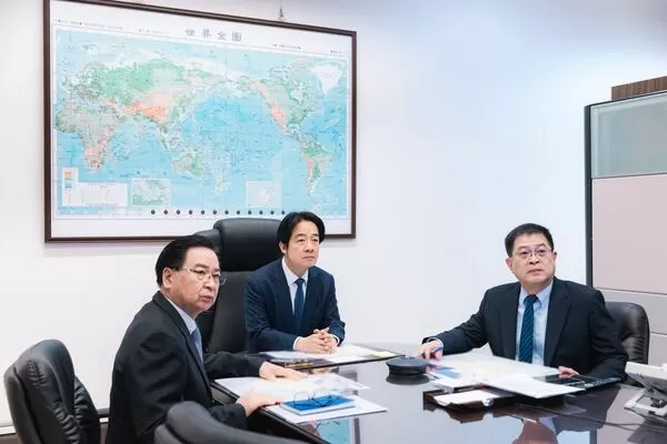 ▲▼總統賴清德與國防部進行視訊會議，就中國近日在台海周邊進行軍事演習與實彈射擊，聽取最新情勢報告。（圖／翻攝自Facebook／賴清德）