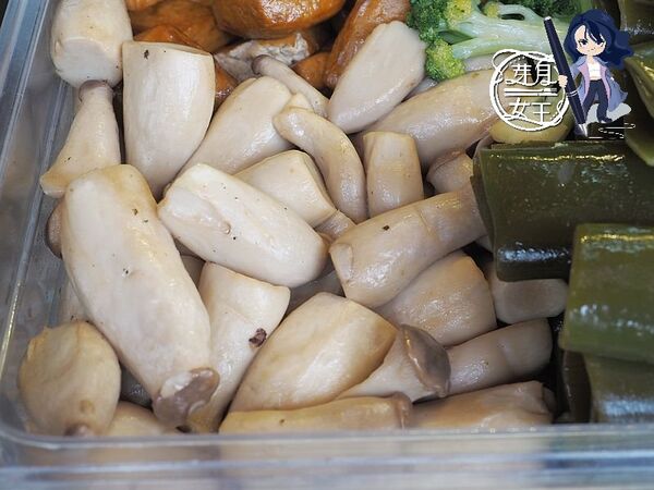 ▲▼追蕾醬香黑鴨中壢店。（圖／部落客民宿女王芽月授權提供）