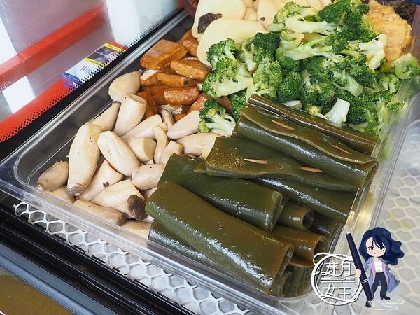 ▲▼追蕾醬香黑鴨中壢店。（圖／部落客民宿女王芽月授權提供）